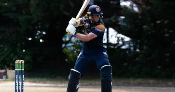 Dunnett's second century not enough to hold the line for Henley as season ends